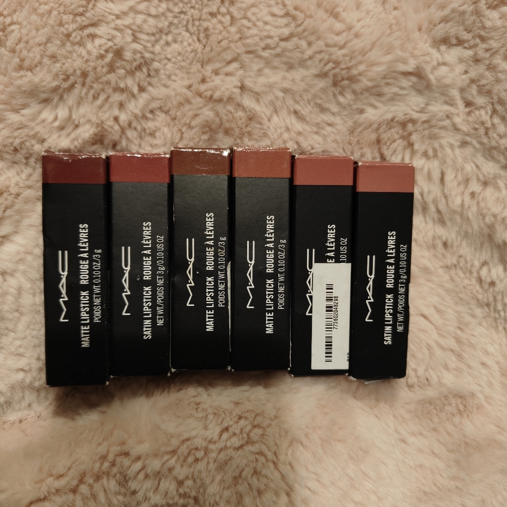 FIVE BRAND NEW MAC LIPSTICKS, Mac lipstick bundle